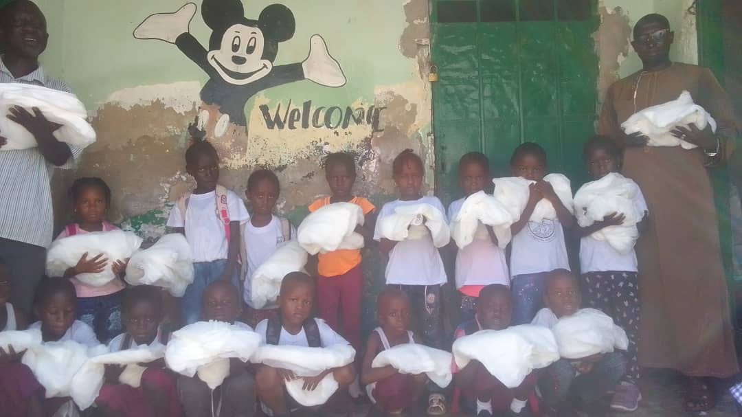 Malariahilfe: Moskitonetze in Tallinding ausgegeben