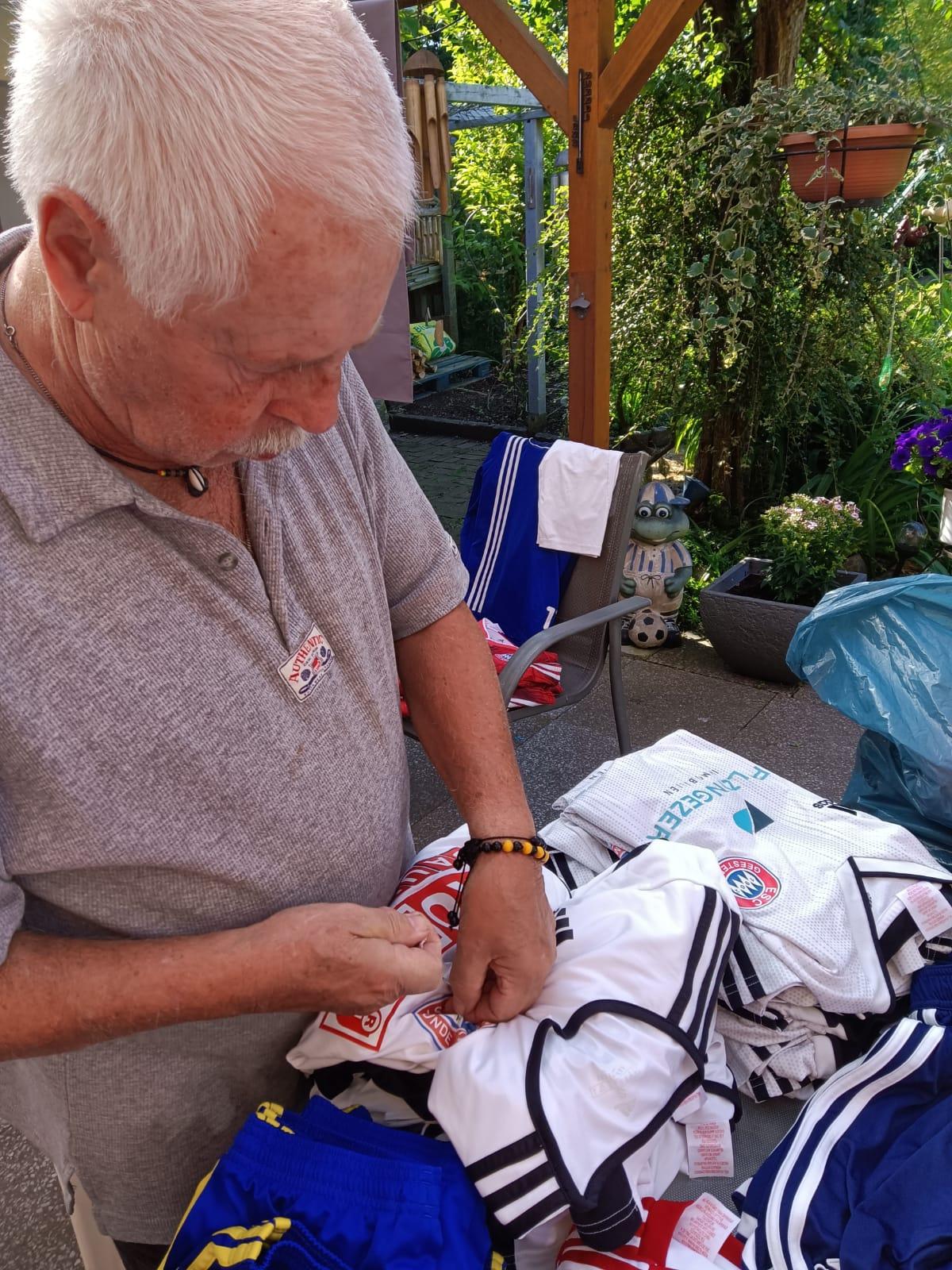 Fußball – weitere Spenden erhalten