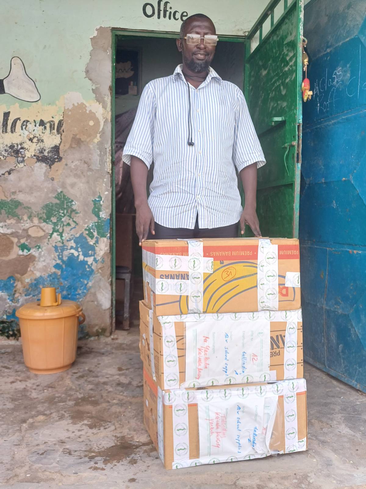 Weitere Sachspenden mit Container in Gambia eingetroffen