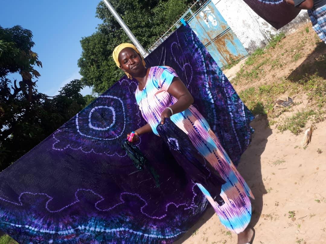 Mit Batik und Kreativität